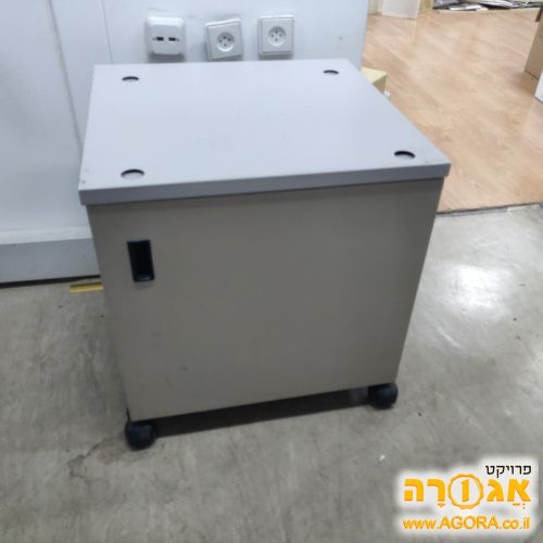 ארון משרדי ממתכת אפור
