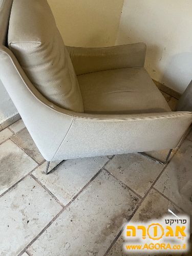 2 כורסאות עור