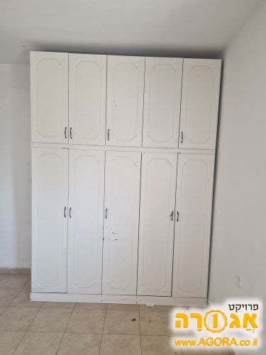 ארונות