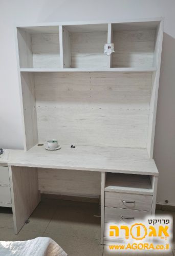 שולחן כתיבה