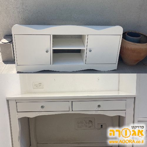 שולחן כתיבה וכוורת