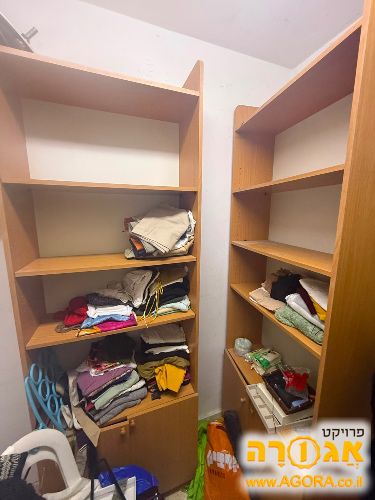 ארונות