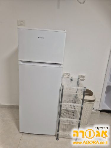 מקרר קטן