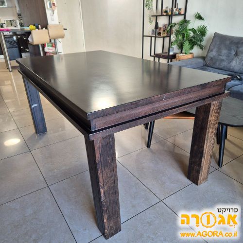 שולחן פינת אוכל