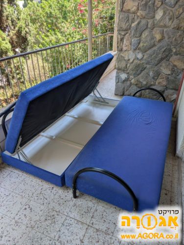 ספה נפתחת למיטה כפולה וארגז מצעים