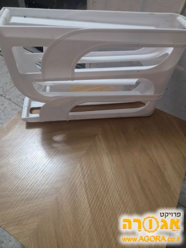 מסדר ביצים למקרר