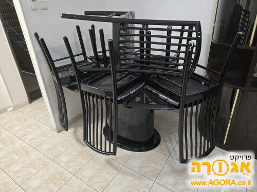 שולחן אוכל