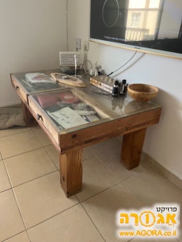 שולחן עץ מלא