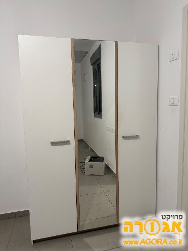 ארון 3 דלתות עם מראה