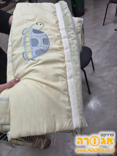 מגן ראש למיטת תינוק