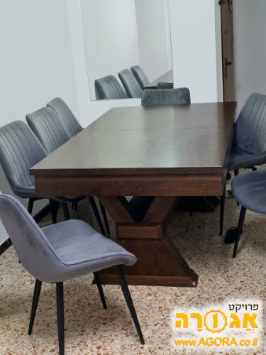 שולחן