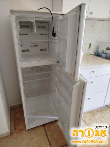 מקרר בינוני