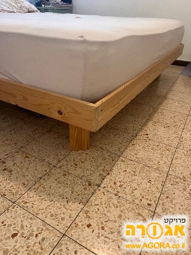 בסיס מיטה ומזרון