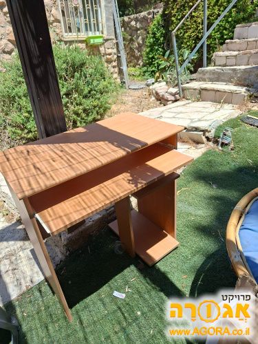 שולחן כתיבה