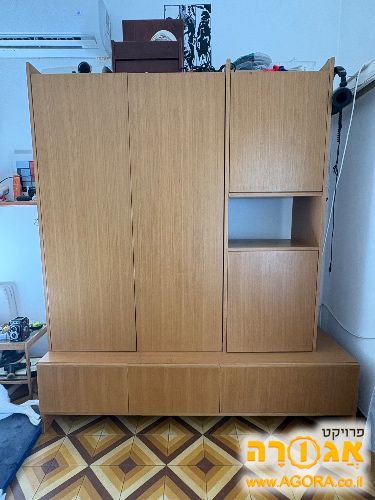 ארון 3 דלתות מעץ מלא - עבודת יד מנגר