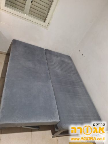 2 מיטות עם ארגז מצעים