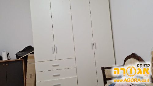 ארון בגדים
