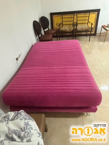 מיטה וחצי בצבע ורוד של עמינח דגם GOLD
