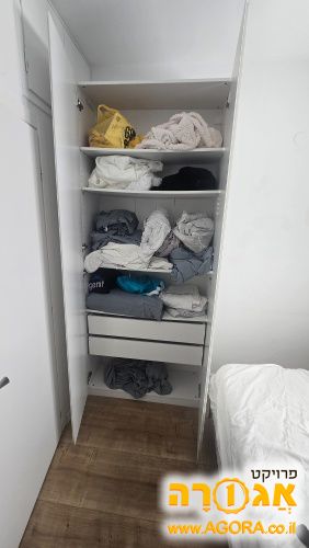 ארון בגדים