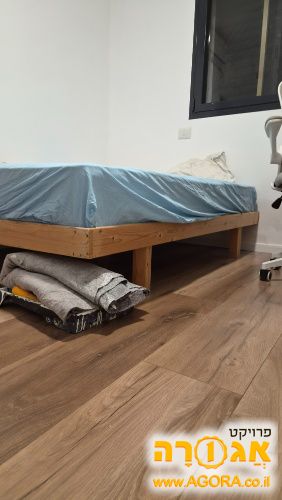 מיטת זוגית עם בסיס ומזרן אורטופדי 1.4