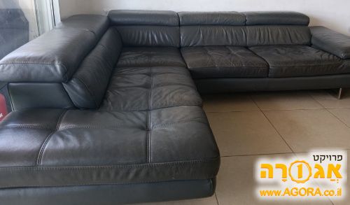 ספה אפורה מעור עם שזלונג