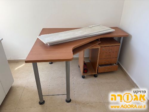 שולחן עבודה