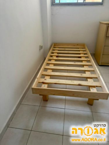 בסיס מיטה
