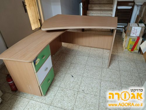 שולחן תלמיד עם כנף ומגרות