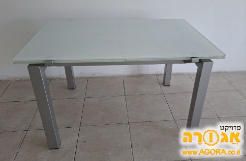 שולחן + 5 כסאות