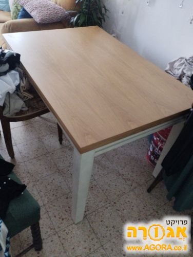 שולחן אוכל