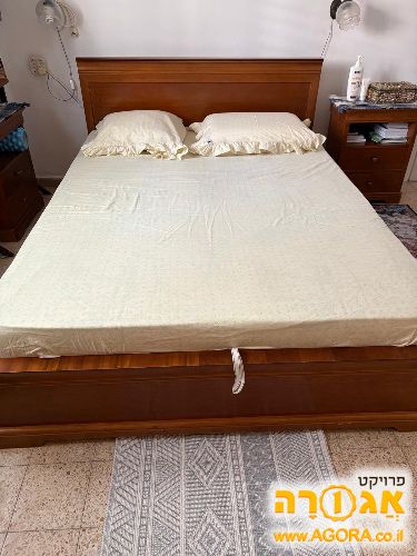מיטה זוגית