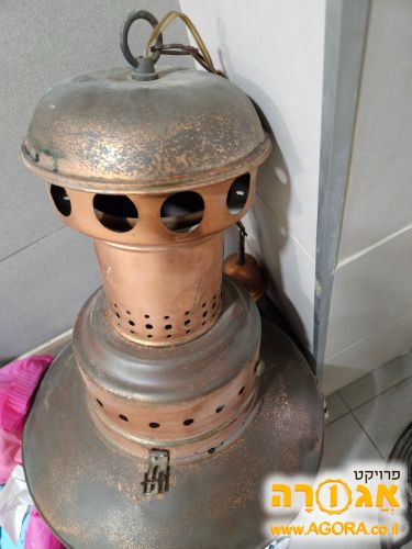 מנורה מנחושת