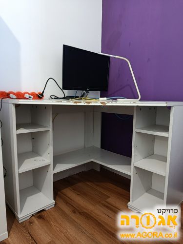 שולחן כתיבה פינתי