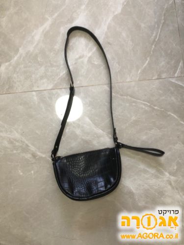 תיק לאשה