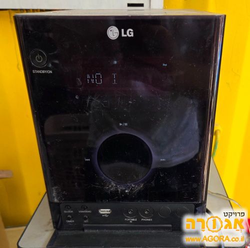 מערכת LG דולקת עובדת צריך רמקולים ושלט