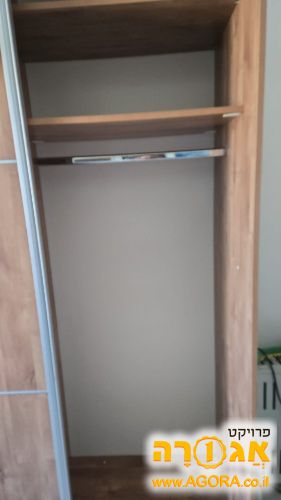 ארון בגדים