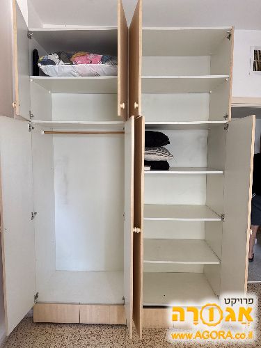 ארון בגדים