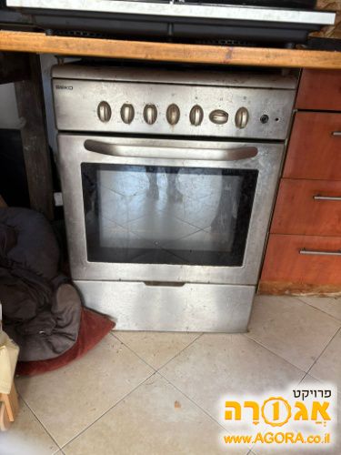 תנור עם גז