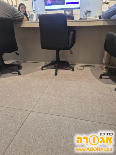כסאות