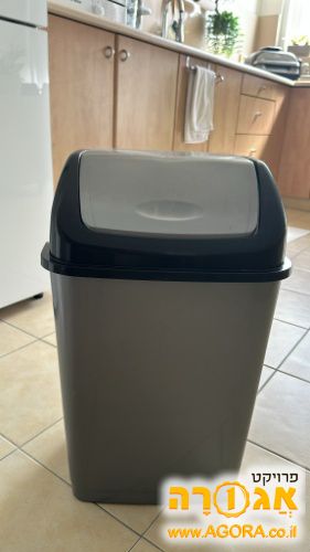 פח אשפה גדול למטבח
