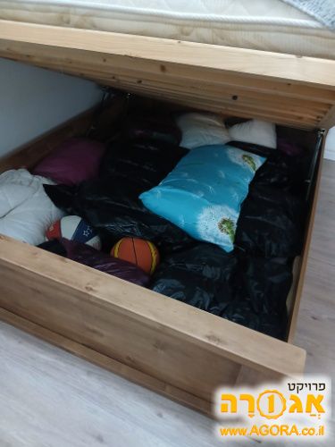 מיטה זוגית