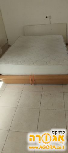 מיטה זוגית ומזרון