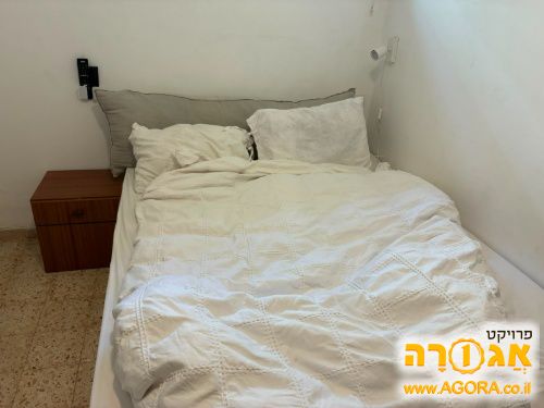 בסיס מיטה ומזרון