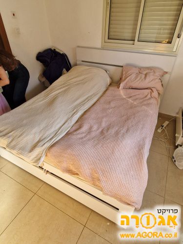 מיטה זוגית + ארגז מצעים + מזרן