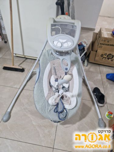 נדנדה לתינוק