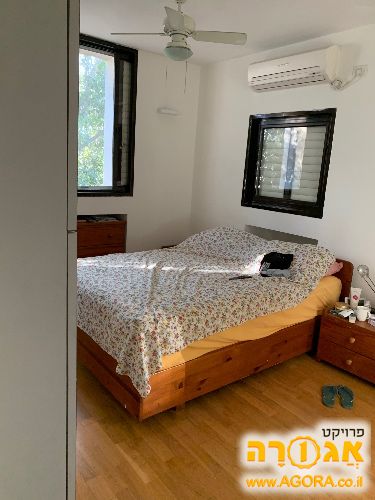 מיטה זוגית עץ מלא ללא מזרון
