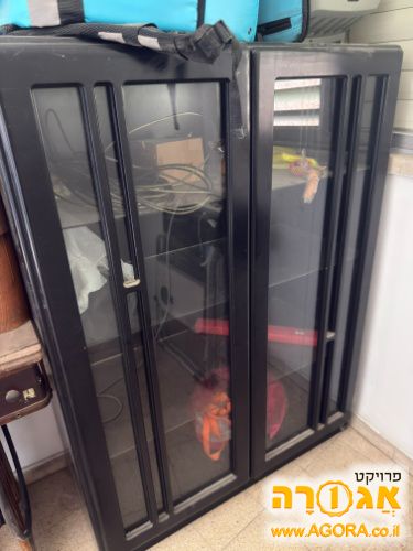 וטרינה שחורה