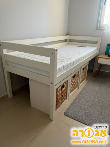 מיטת יחיד