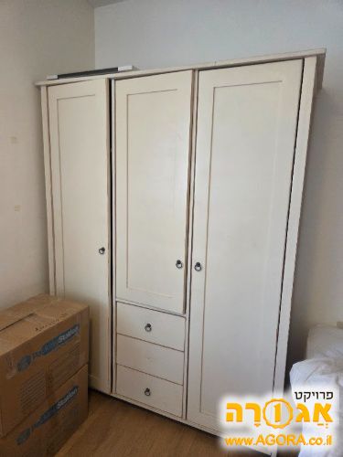 ארון קיר