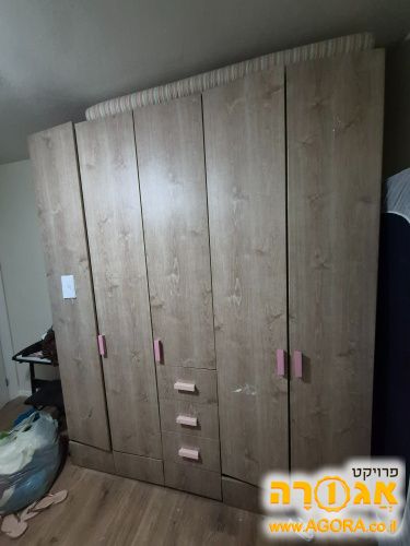 ארון בגדים 5 דלתות